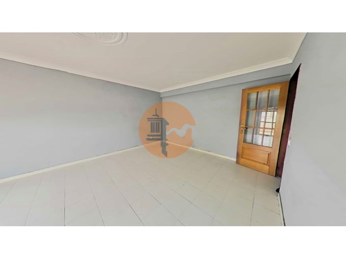 Image No.18-3 Bed Apartment for sale