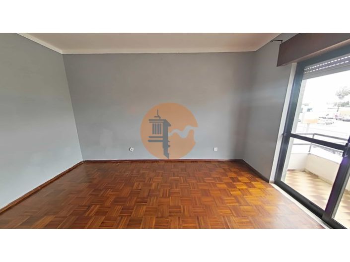 Image No.20-3 Bed Apartment for sale