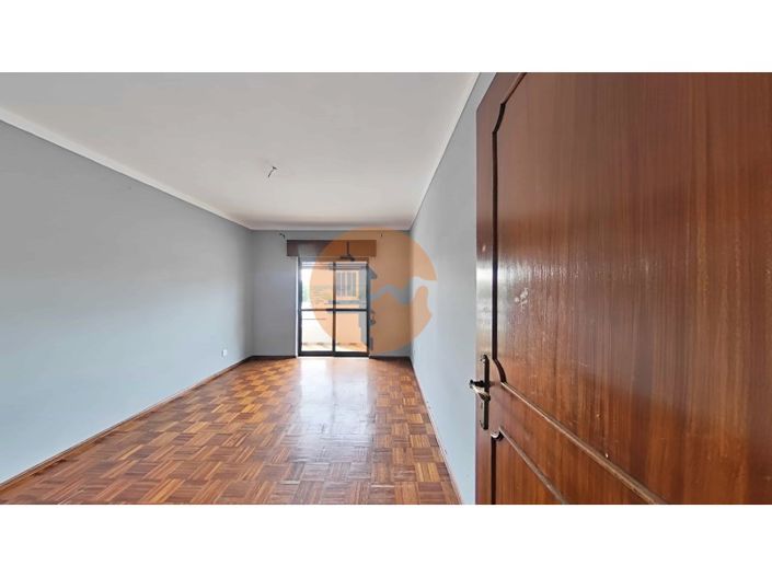 Image No.30-3 Bed Apartment for sale