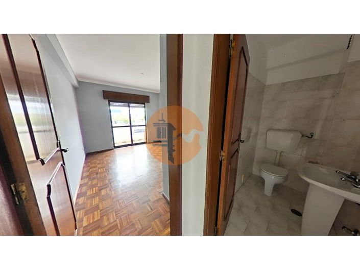 Image No.40-3 Bed Apartment for sale