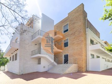 Around the Sun Lda most sold property