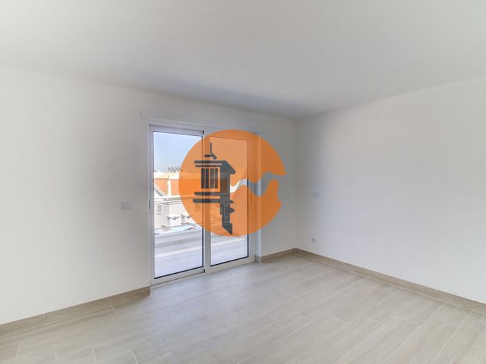 Image No.33-1 Bed Apartment for sale