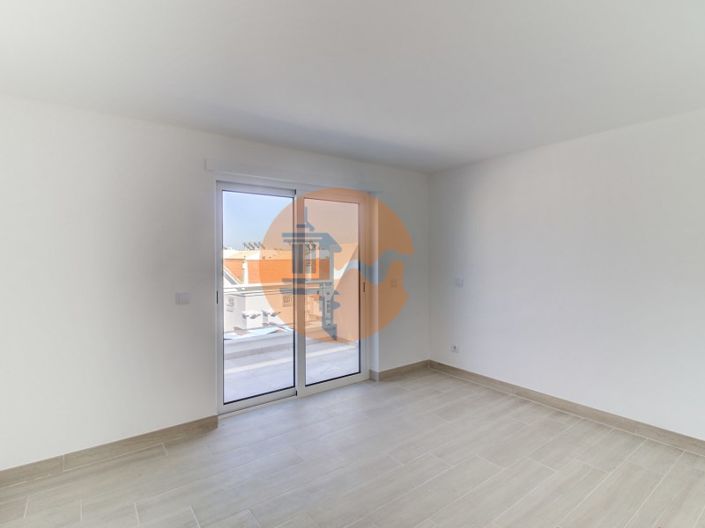 Image No.32-1 Bed Apartment for sale