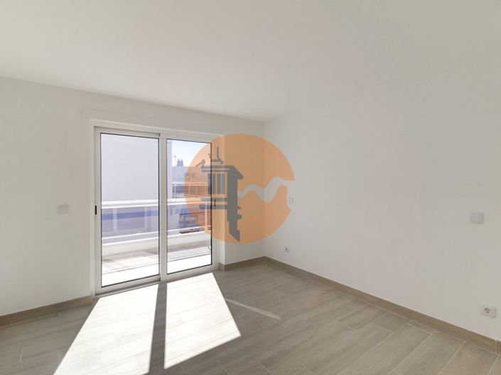 Image No.40-1 Bed Apartment for sale