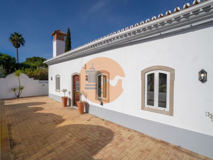 Image No.12-4 Bed House for sale