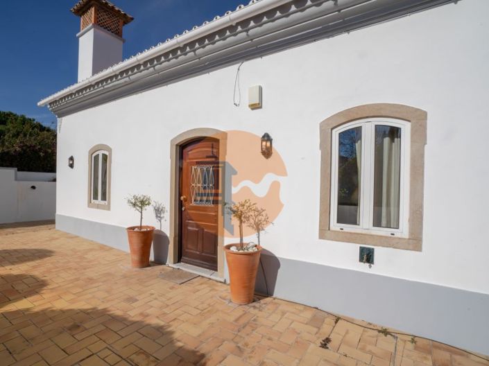 Image No.13-4 Bed House for sale