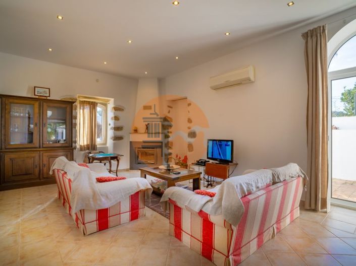 Image No.22-4 Bed House for sale