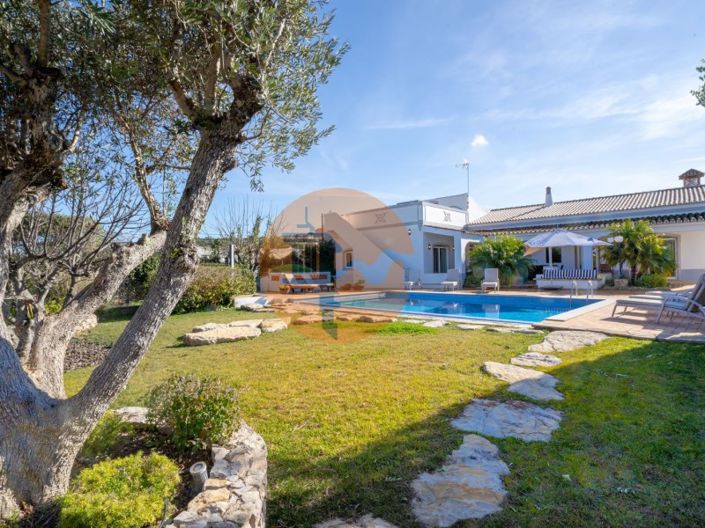 Image No.3-4 Bed House for sale