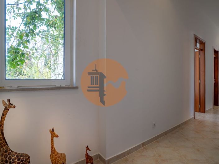 Image No.36-4 Bed House for sale