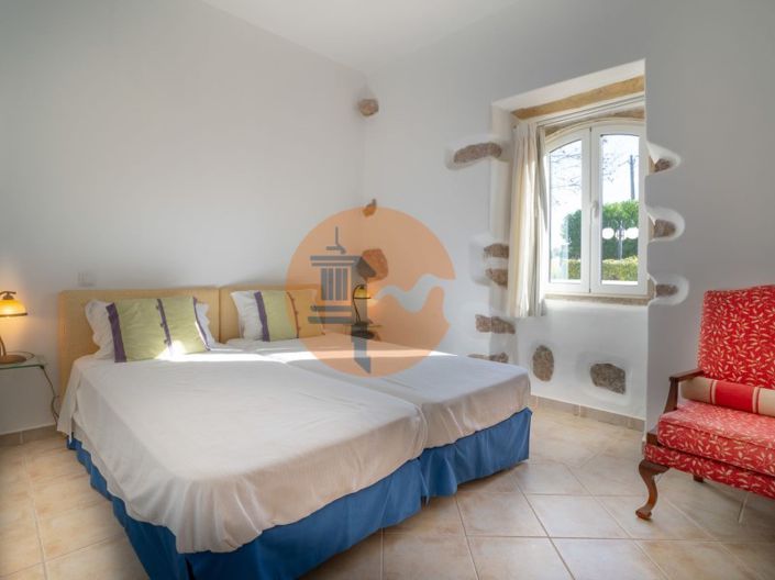 Image No.38-4 Bed House for sale