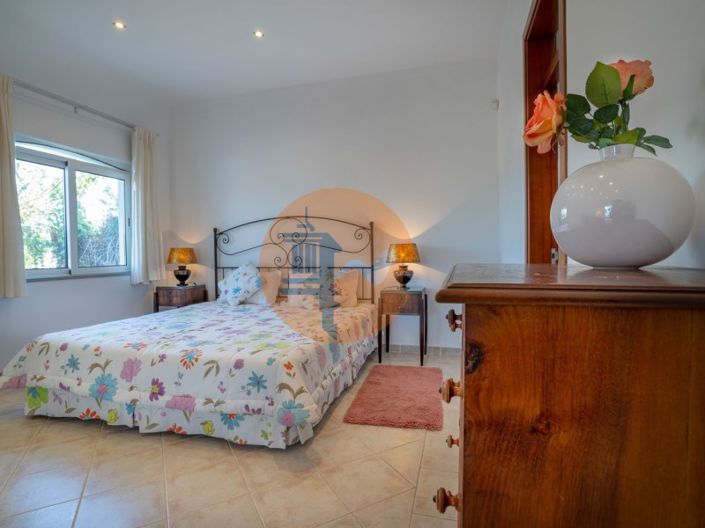 Image No.54-4 Bed House for sale