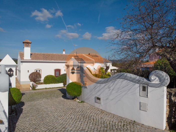 Image No.7-4 Bed House for sale