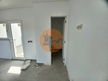 idb8877f01-0000-0500-0000-000013d9e205