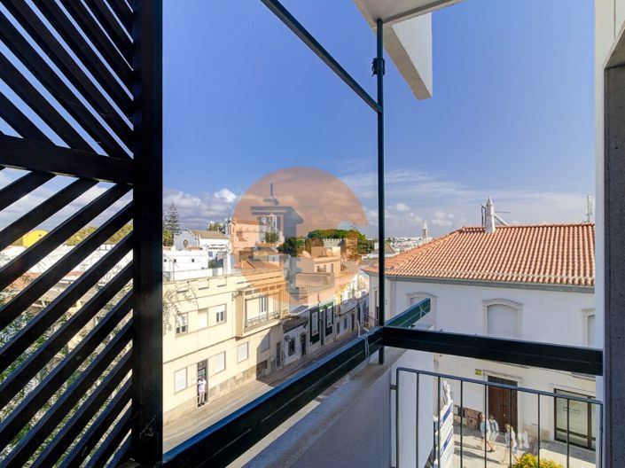 Image No.10-3 Bed Apartment for sale