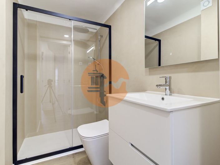 Image No.17-3 Bed Apartment for sale