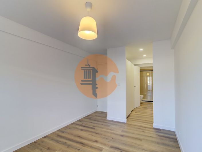 Image No.19-3 Bed Apartment for sale