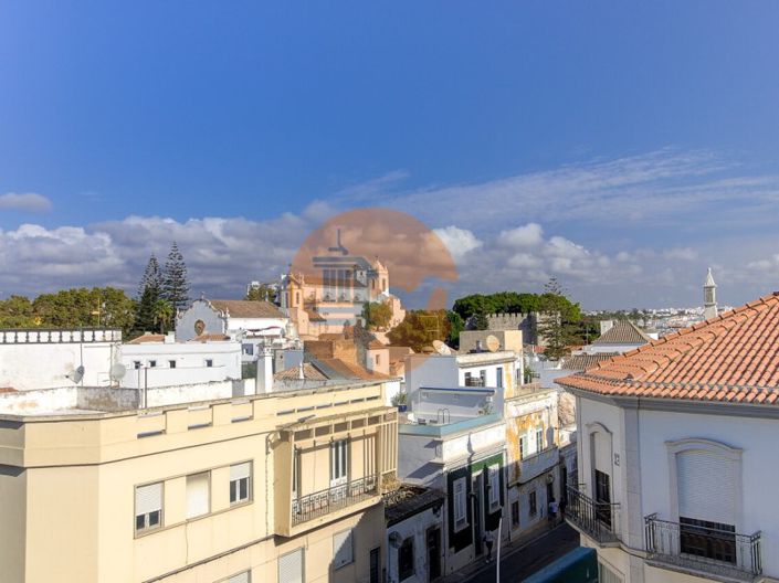 Image No.24-3 Bed Apartment for sale