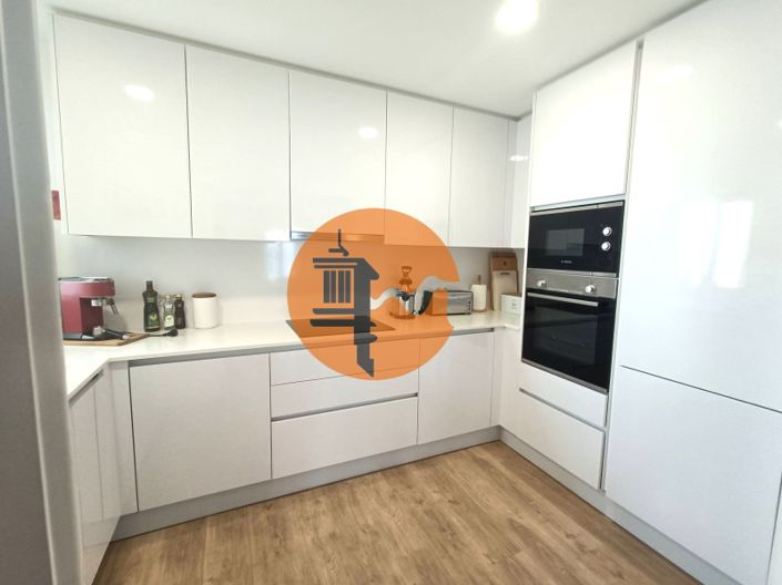 Image No.18-2 Bed Apartment for sale