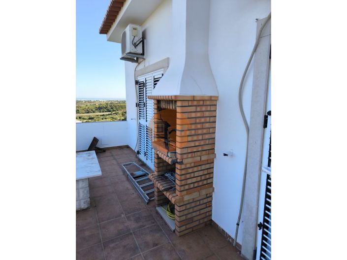 Image No.10-1 Bed House for sale