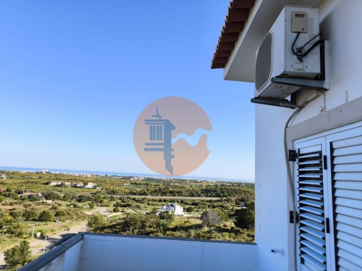 Image No.12-1 Bed House for sale