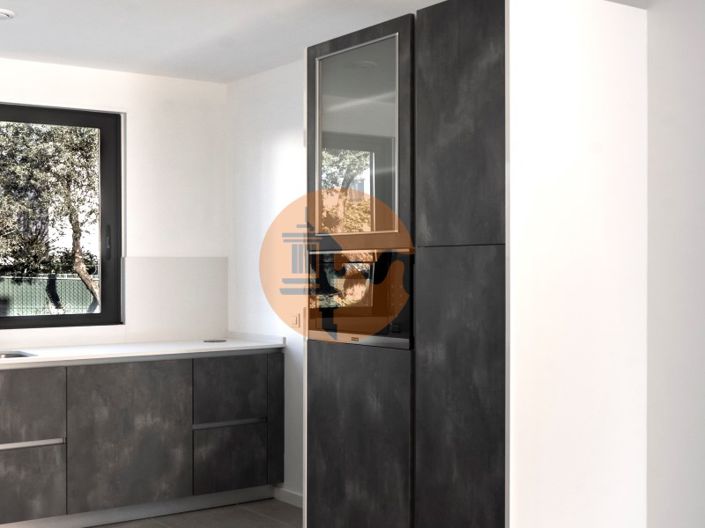 Image No.15-3 Bed House for sale