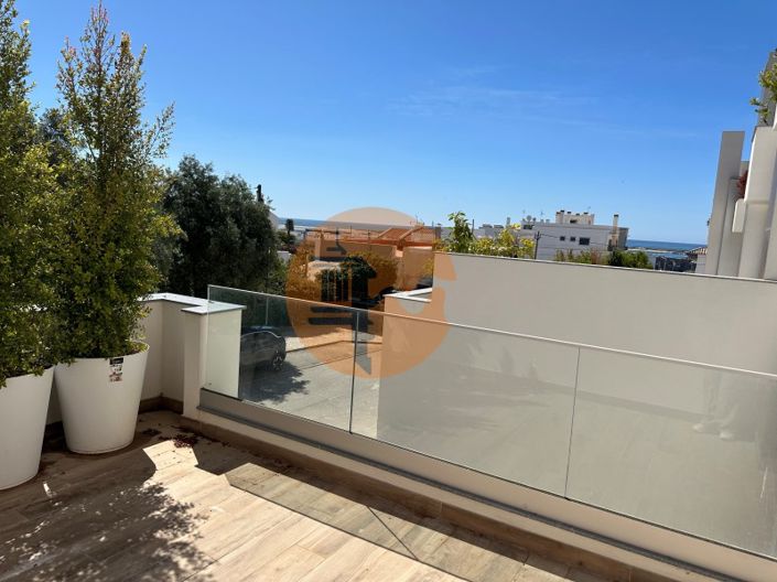 Image No.23-3 Bed House for sale