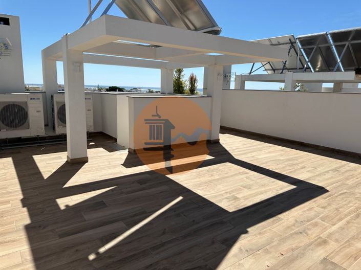 Image No.30-3 Bed House for sale