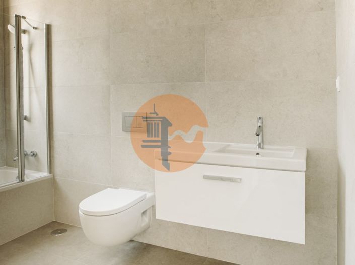 Image No.40-3 Bed House for sale