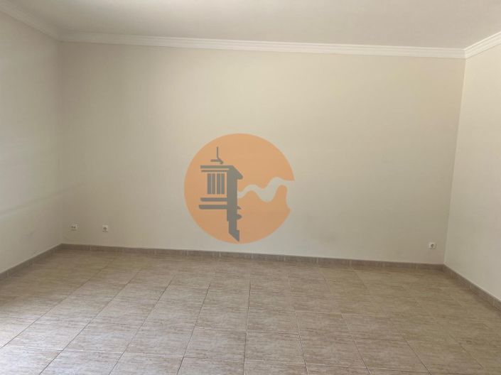 Image No.15-3 Bed Apartment for sale