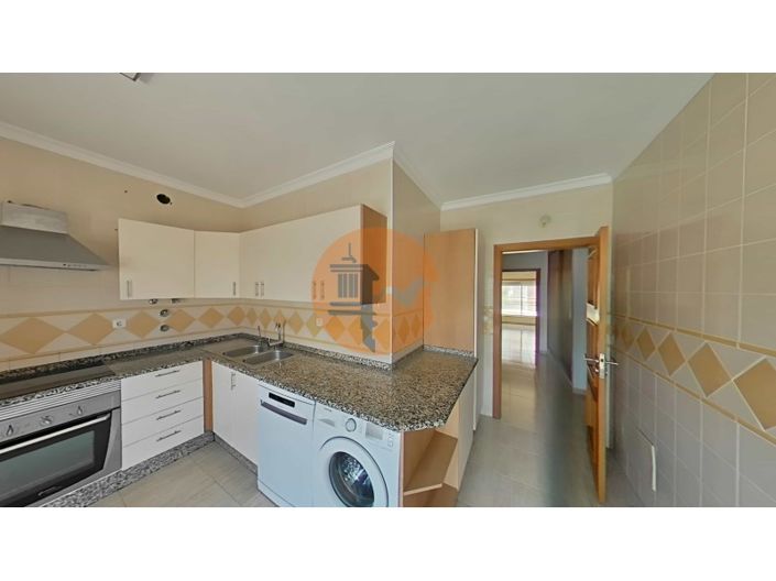 Image No.39-3 Bed Apartment for sale