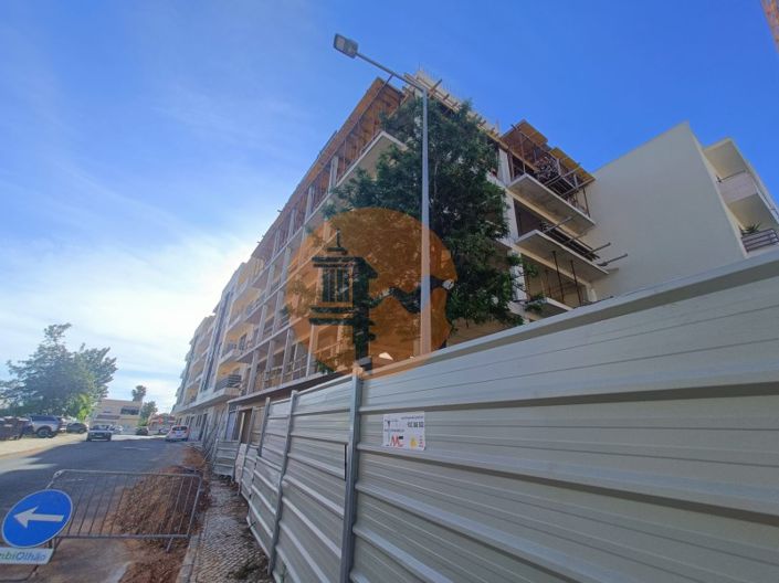 Image No.15-3 Bed Apartment for sale