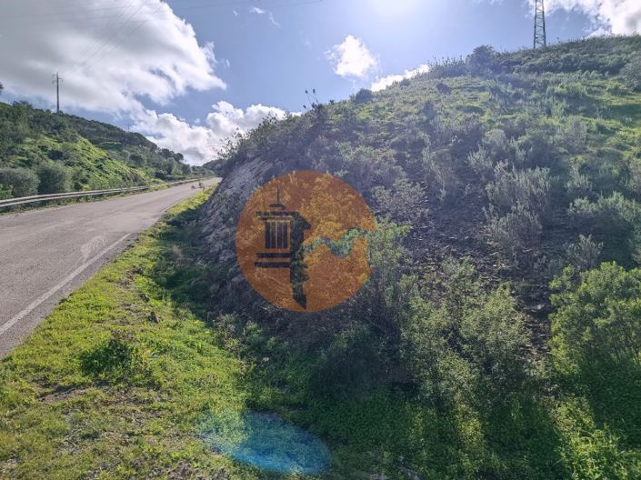 Image No.21-3 Bed Commercial for sale