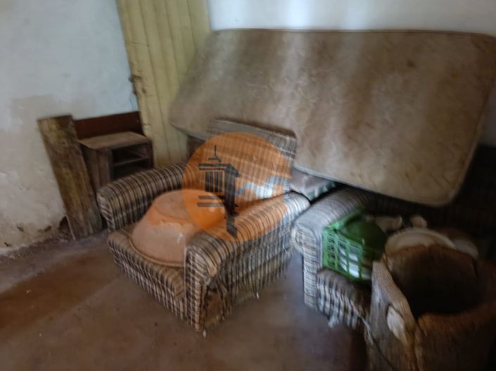 Image No.37-3 Bed Commercial for sale