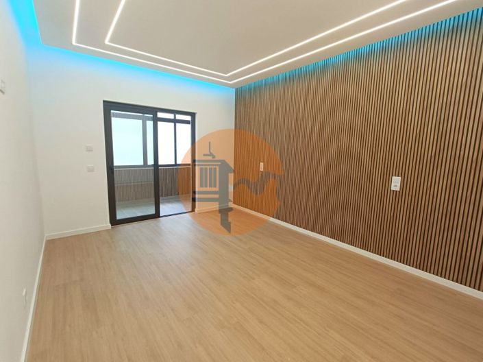 Image No.4-3 Bed Apartment for sale