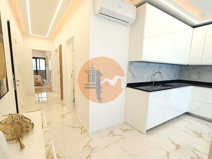Image No.6-3 Bed Apartment for sale