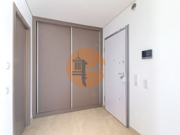 Image No.15-3 Bed House for sale