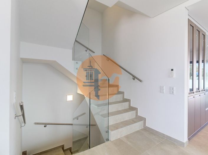 Image No.34-3 Bed House for sale