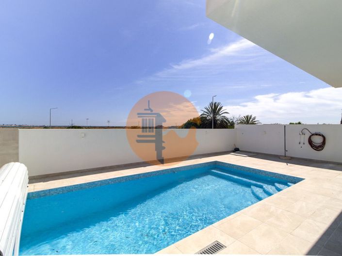 Image No.46-3 Bed House for sale