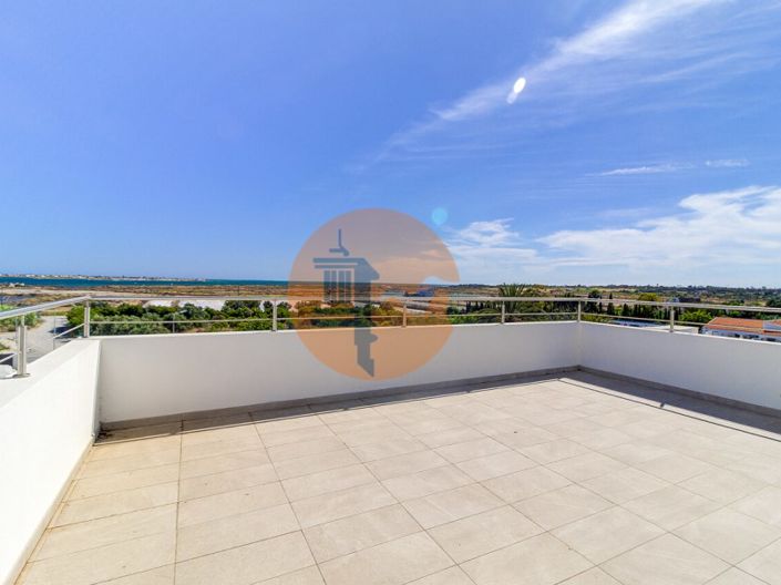 Image No.51-3 Bed House for sale