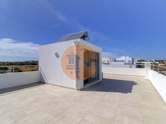 Image No.53-3 Bed House for sale