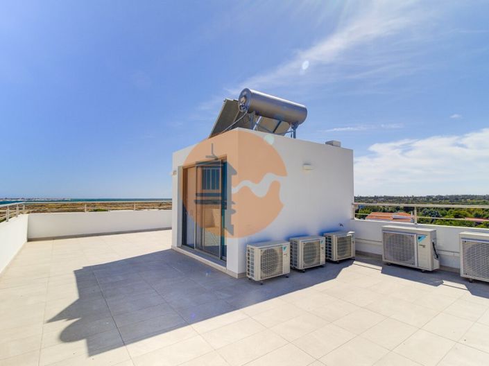 Image No.53-3 Bed House for sale