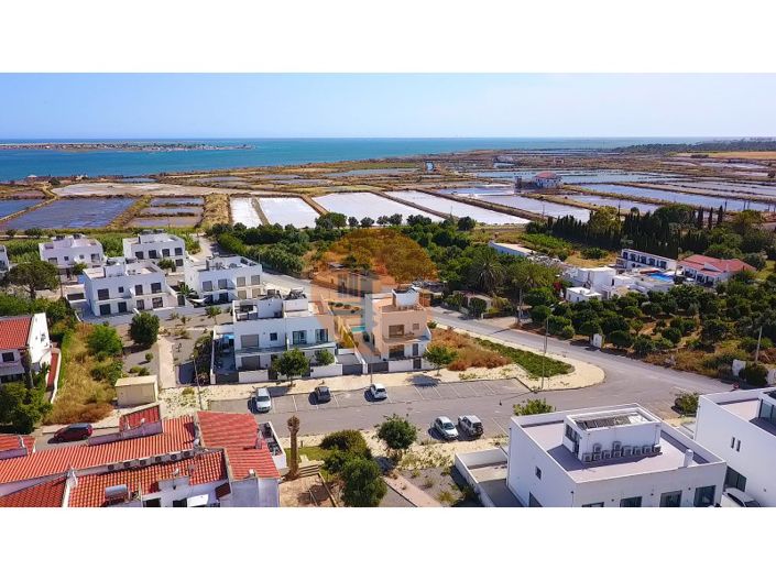 Image No.63-3 Bed House for sale