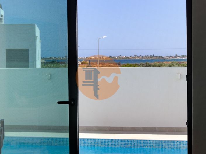 Image No.8-3 Bed House for sale