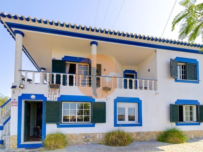Image No.1-5 Bed House for sale