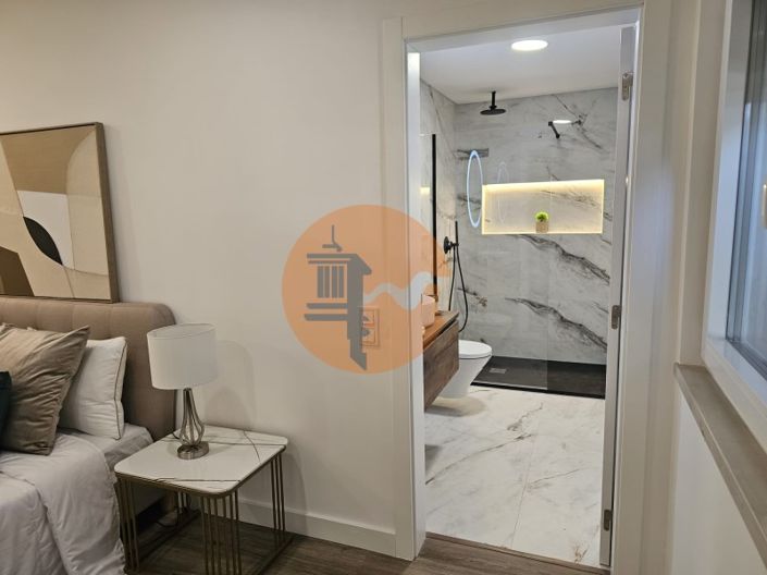 Image No.33-4 Bed House for sale