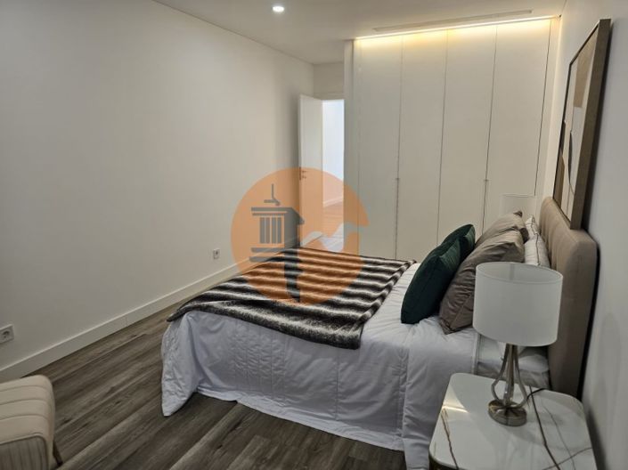 Image No.36-4 Bed House for sale