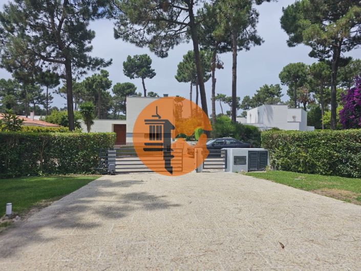 Image No.89-4 Bed House for sale