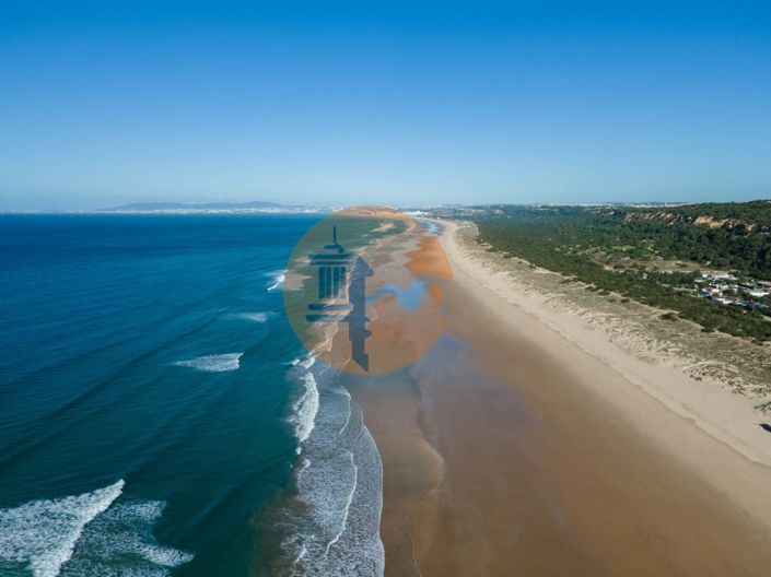 Image No.94-4 Bed House for sale