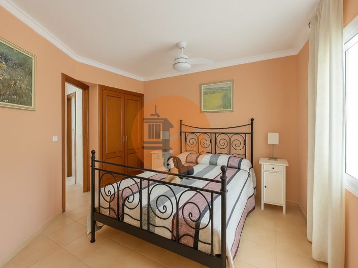 Image No.10-1 Bed House for sale