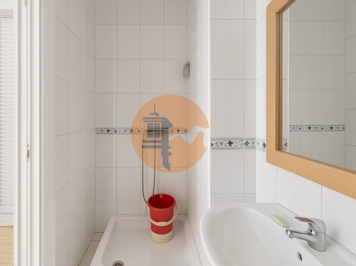 Image No.19-1 Bed House for sale